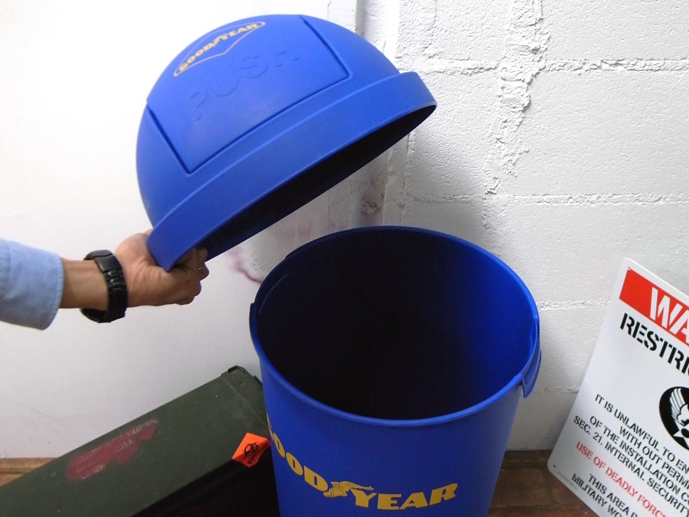 Amazon | ☆世田谷ベース アメリカンDUST BOX 45L『ARMY』弾薬庫